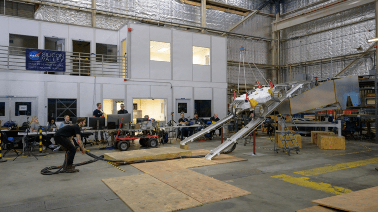 Испытания прототипа VIPER / © NASA