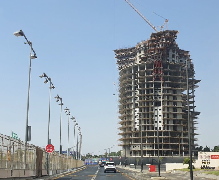 Строительство «Алмазной башни» в Джидде, Саудовская Аравия / © SaudiProject