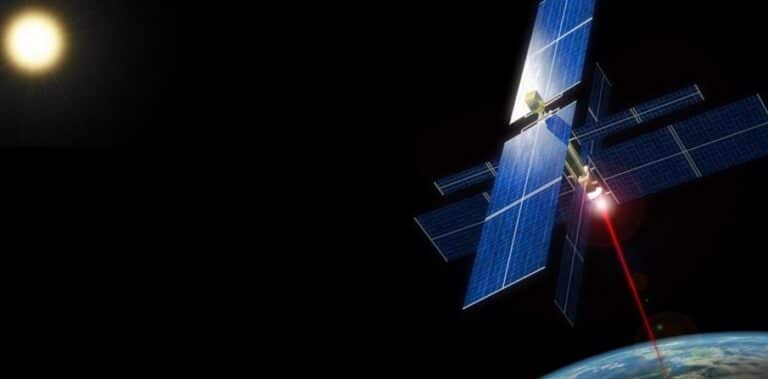 Концепт солнечной электростанции в космосе / © space.com