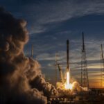 СМИ сообщили о массовом сходе с орбиты спутников Starlink