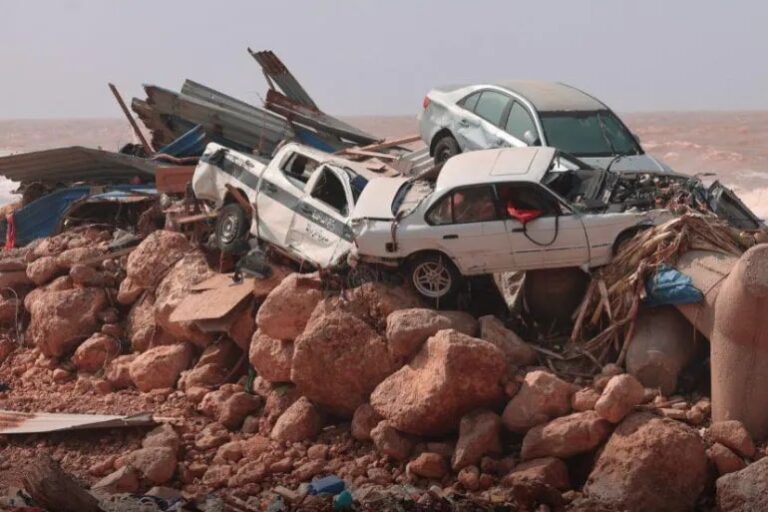 Последствия наводнения, вызванного ураганом «Даниэль» в Ливии / © Anadolu via Getty Images