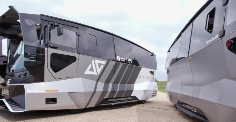 Автобусы Auto-Shuttle / © Aurrigo Driverless Technology