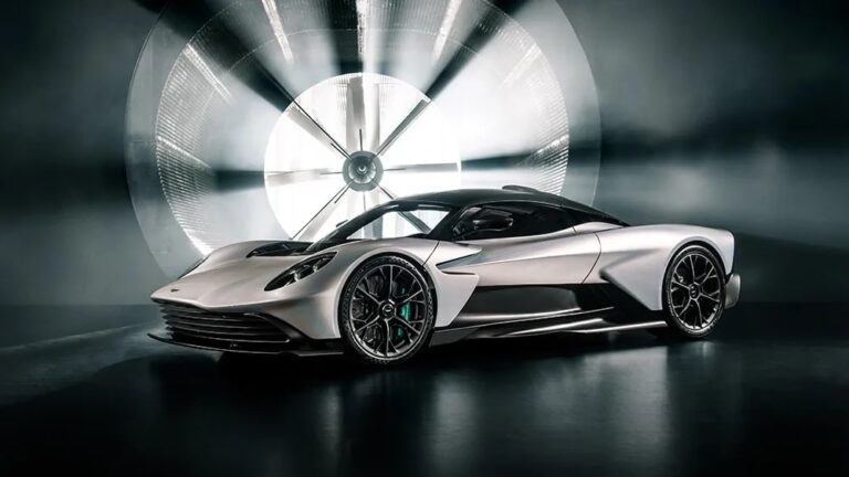 Aston Martin Valhalla / © Aston Martin 