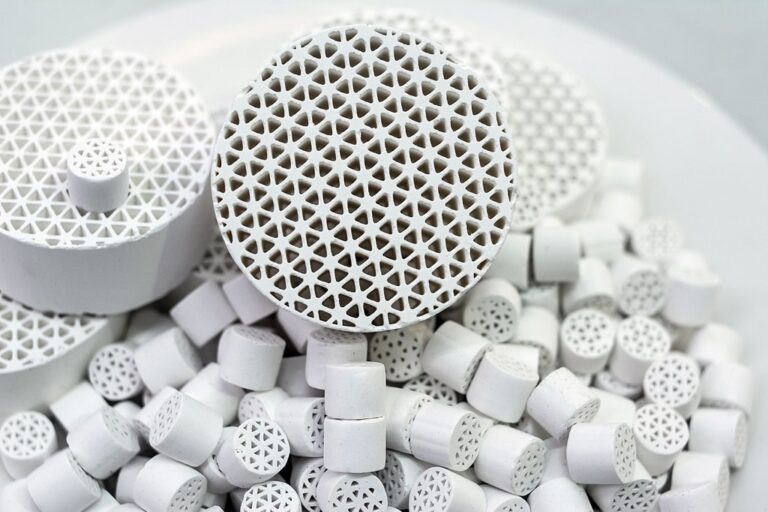 В ПНИПУ исследовали добавку, которая делает композитную керамику устойчивее к окислению