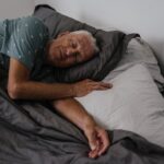Сокращение глубокого сна на 1% повысило риск деменции на 27%
