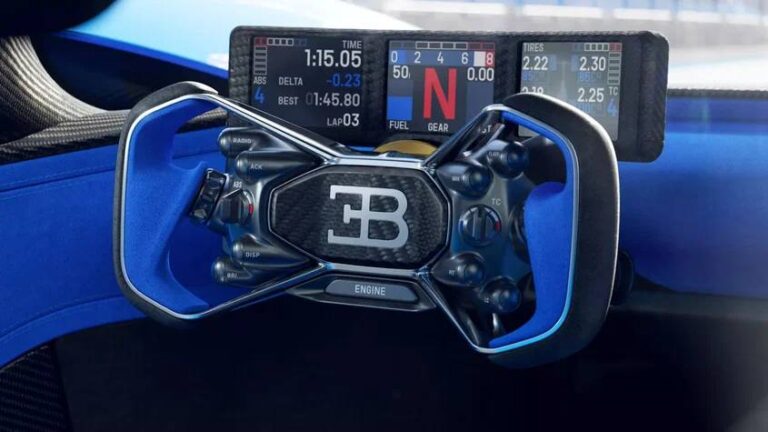 Интерьер гиперкара Bugatti Bolide / © Bugatti