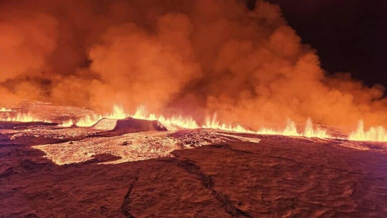 Извержение вулкана в Исландии / © Volcaholic