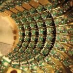 Физики вырастили микроалмазы с оловом для квантовых компьютеров