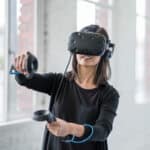 Психологи МГППУ узнали, что тренинги, проведенные с помощью виртуальной реальности, помогают снизить тревогу