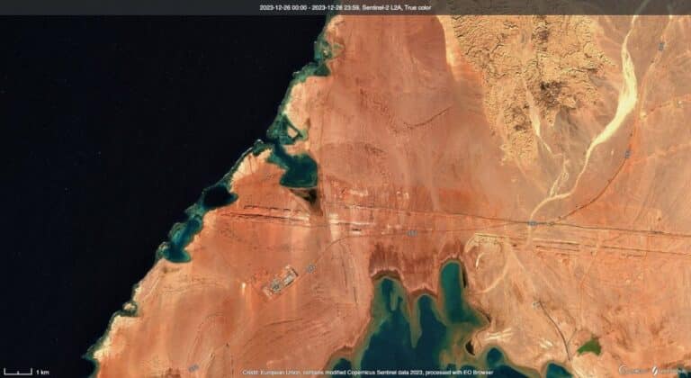 Спутниковый снимок строительства небоскреба «Зеркальная линия» / © ESA