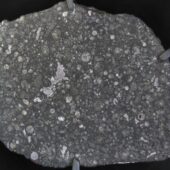 Жизнь на Земле могла зародиться из органического углерода метеоритов