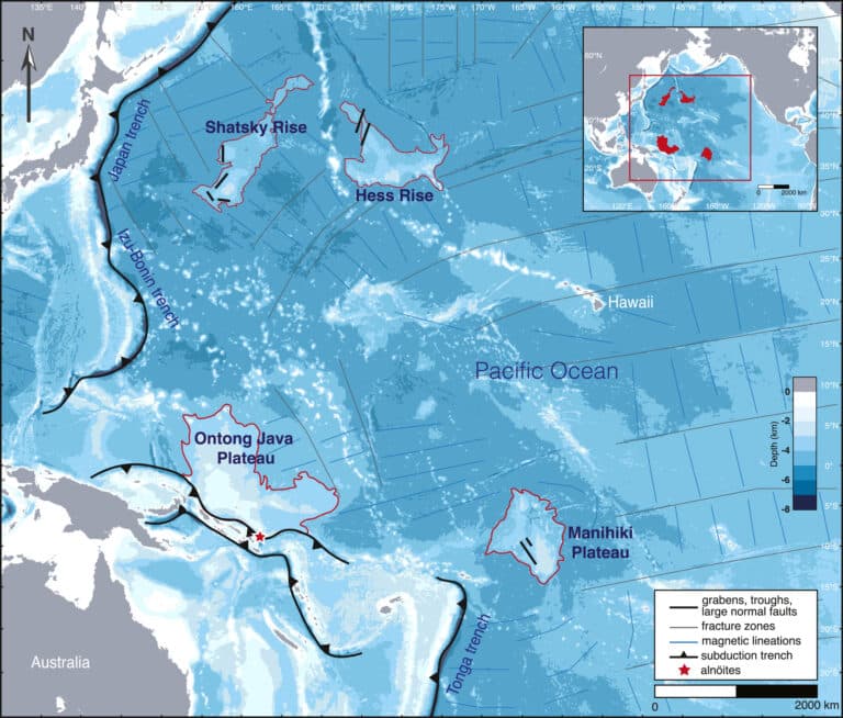 Основные океанические плато и зоны субдукции в западной части Тихого океана. На карте показаны местоположения подводных гор в районе атоллов Онтонг-Джава и Манихики и возвышенностей Шатского и Хесса