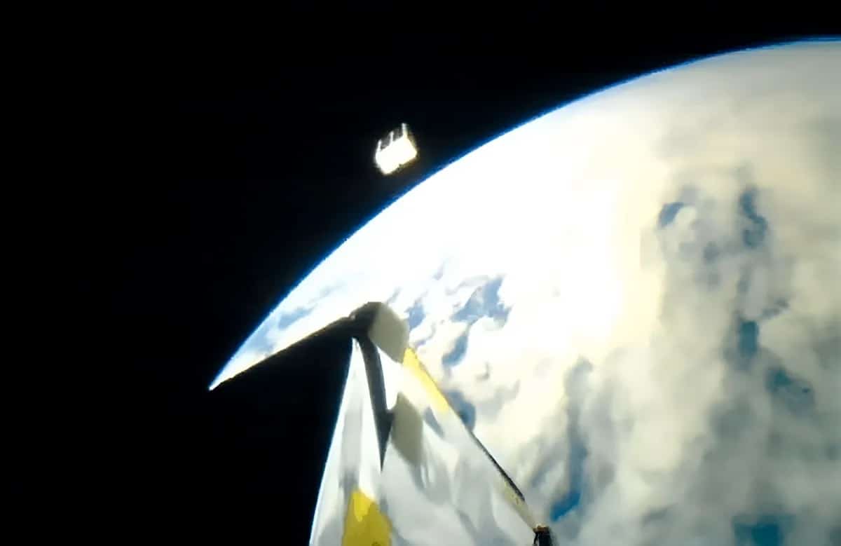 Кубсат EXO-0 после развертывания с орбитального аппарата Spacevan-001 / © Exotrail