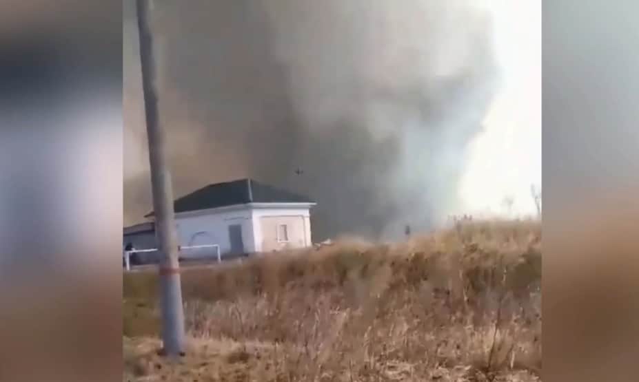 Огненный смерч в Приморье / © Кадр видео очевидца / VK
