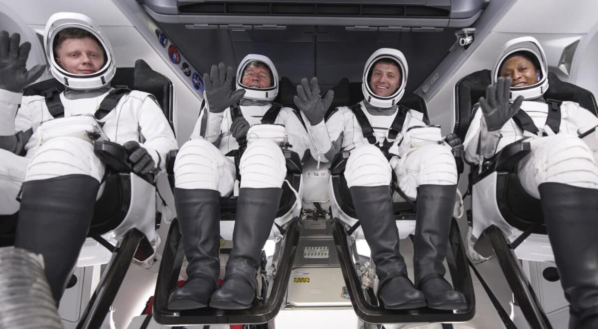 Экипаж Crew-8: Александр Гребенкин, Майкл Барратт, Мэтью Доминик, Жанетт Эппс / © SpaceX