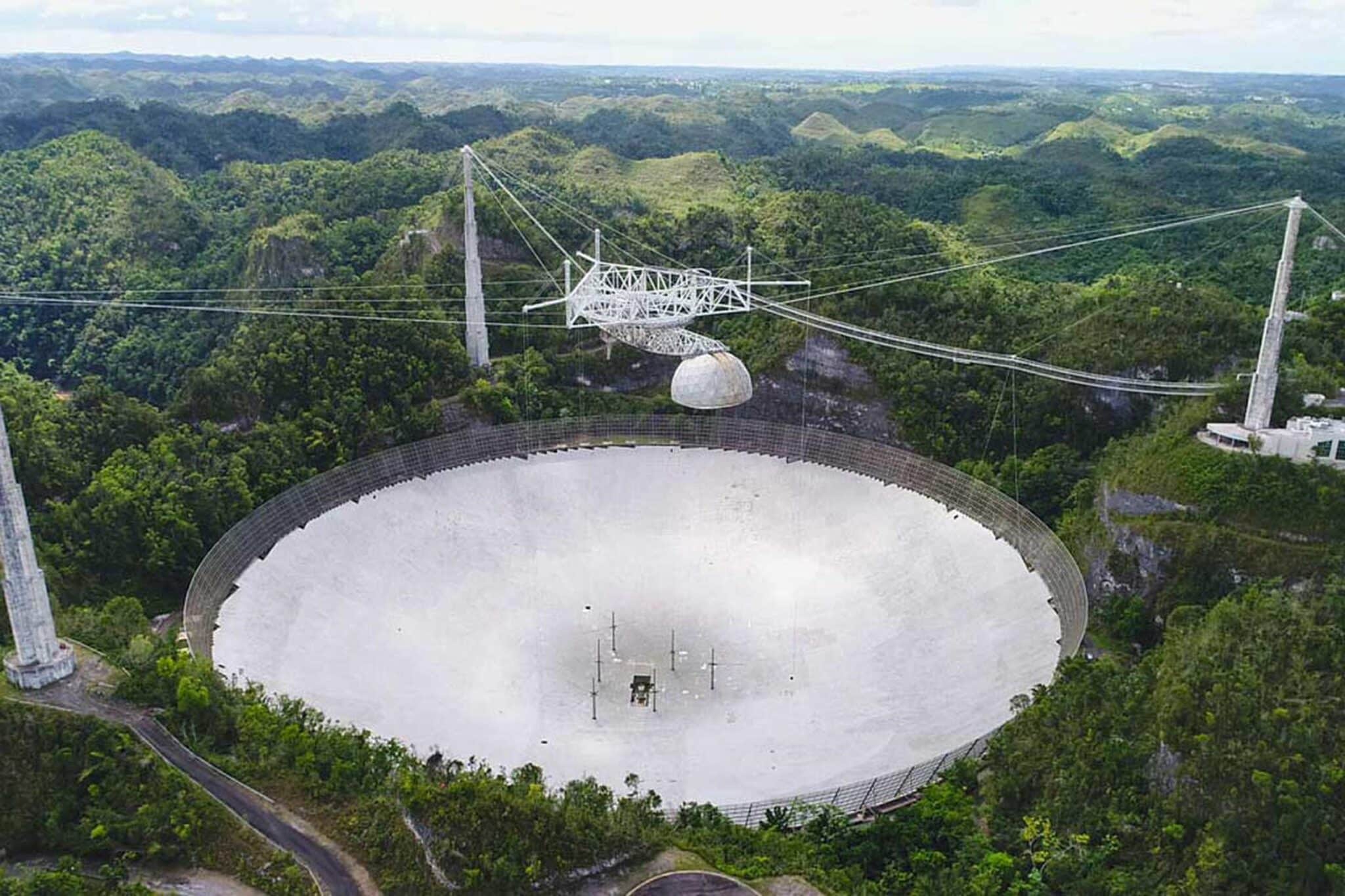 Радиотелескоп обсерватории Аресибо