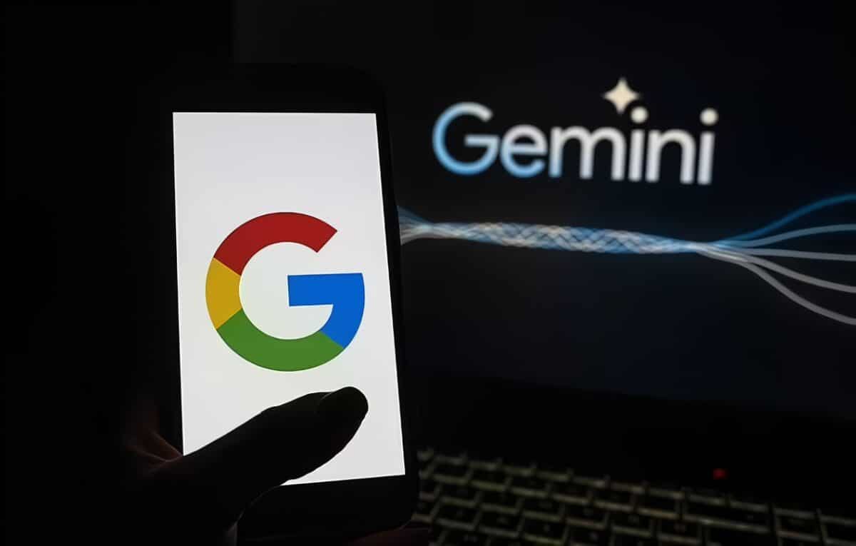Логотипы поисковой системы Google и продукта Gemini / © Google