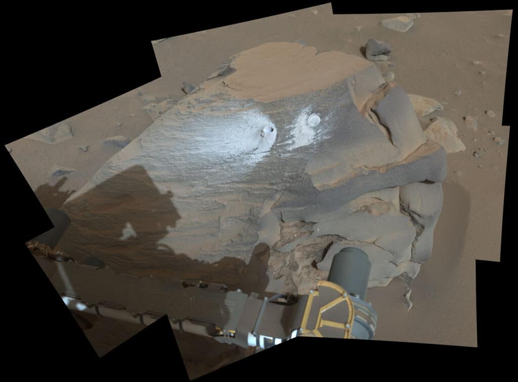 Марсианская порода, из которой Perseverance получил 24-й образец / © NASA / JPL-Caltech