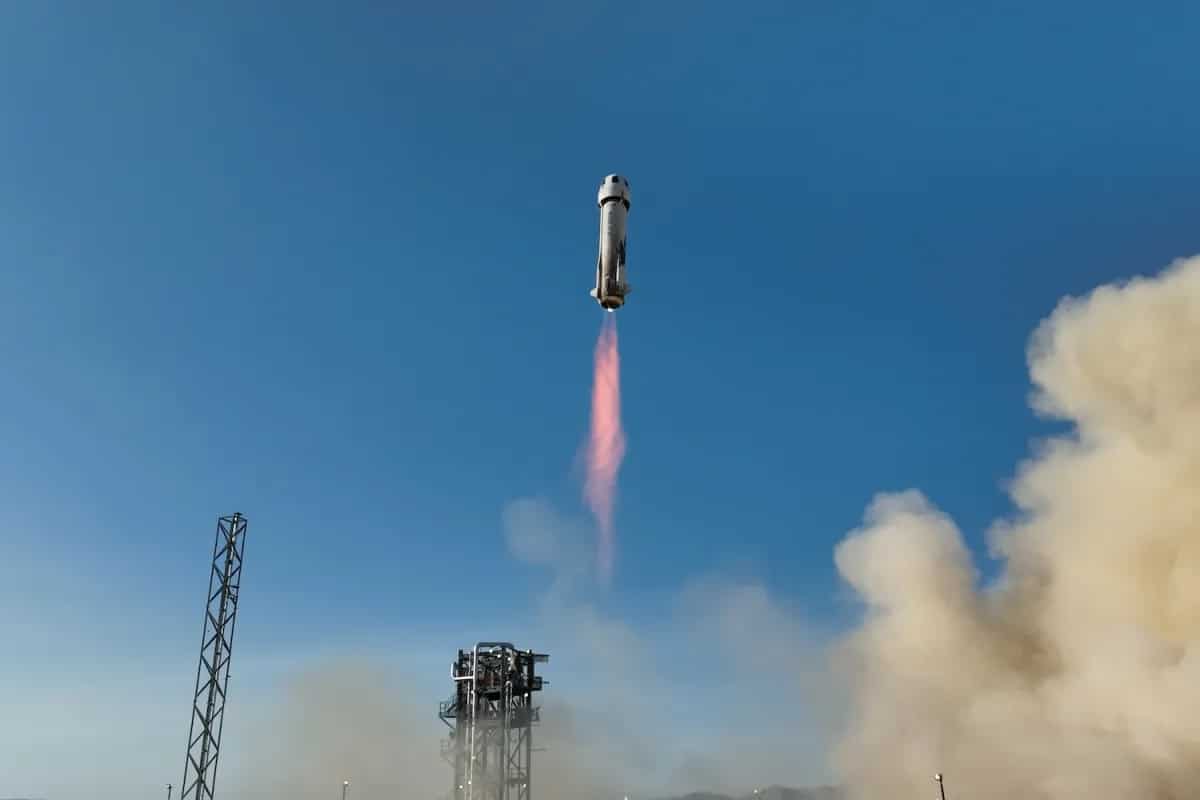 Ракета и капсула New Shepard / © Blue Origin