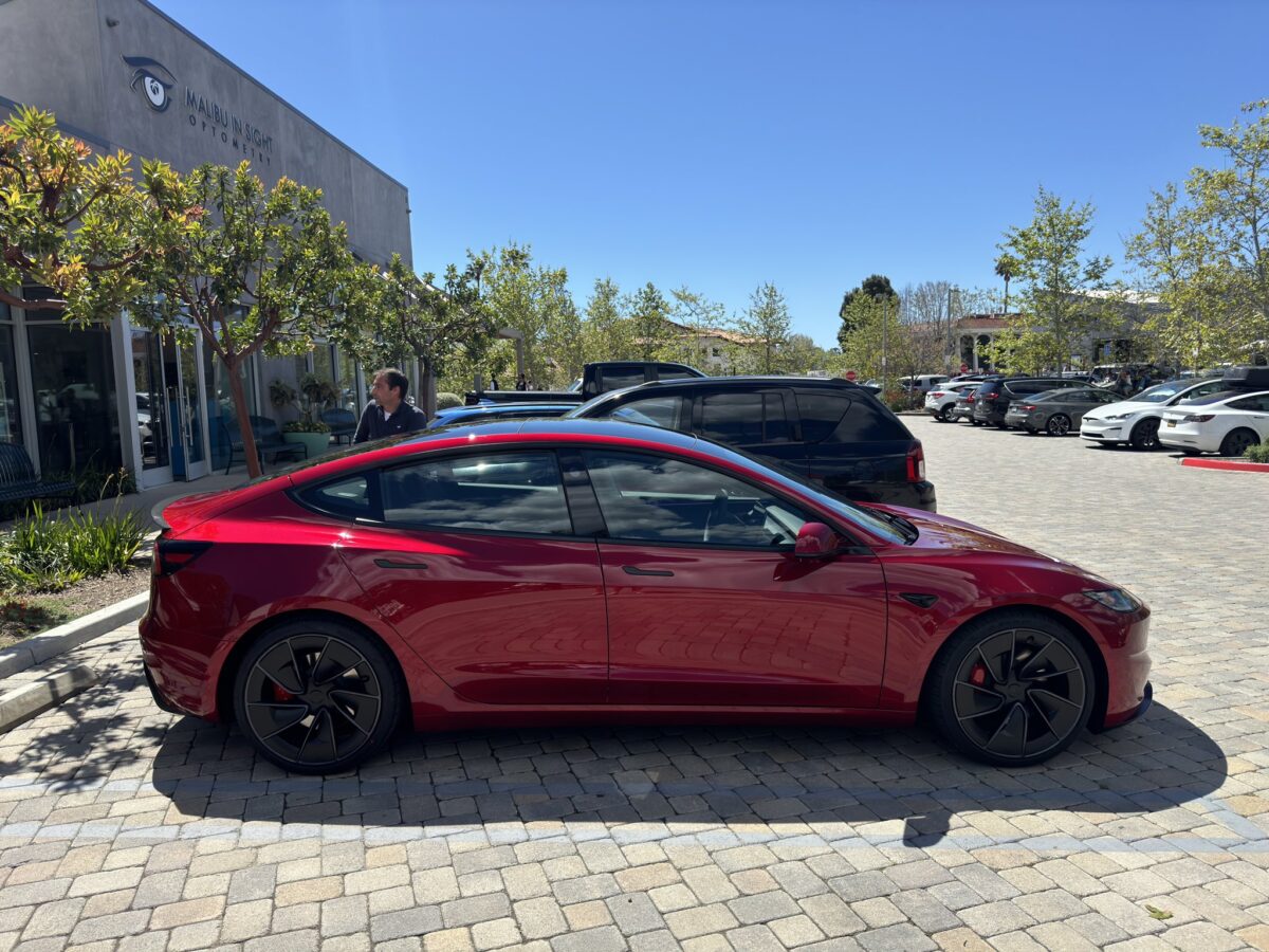 Tesla Model 3 Ludicrous / © BooDev