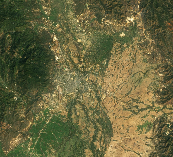 Город Чиангмай в феврале 1989 года / © NASA Earth Observatory