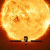 Solar Orbiter на фоне Солнца