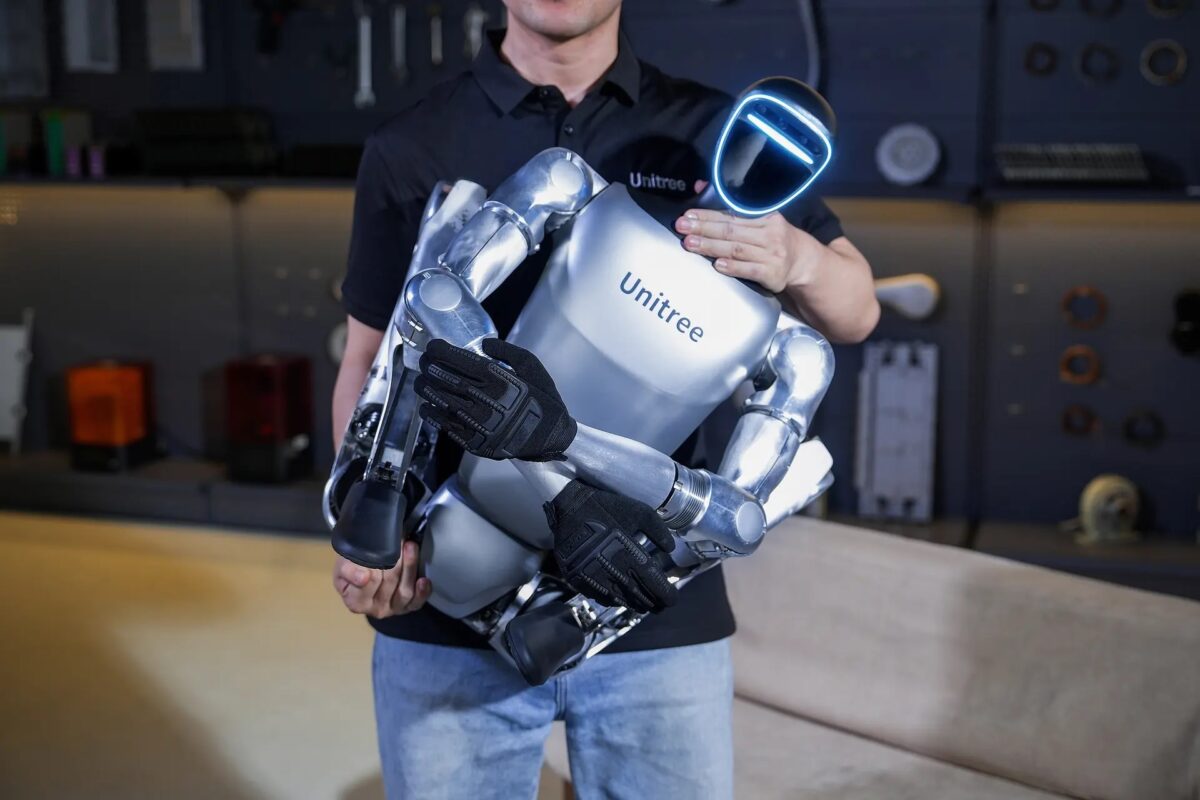 Робот G1 компактно сложен для транспортировки / © Unitree Robotics