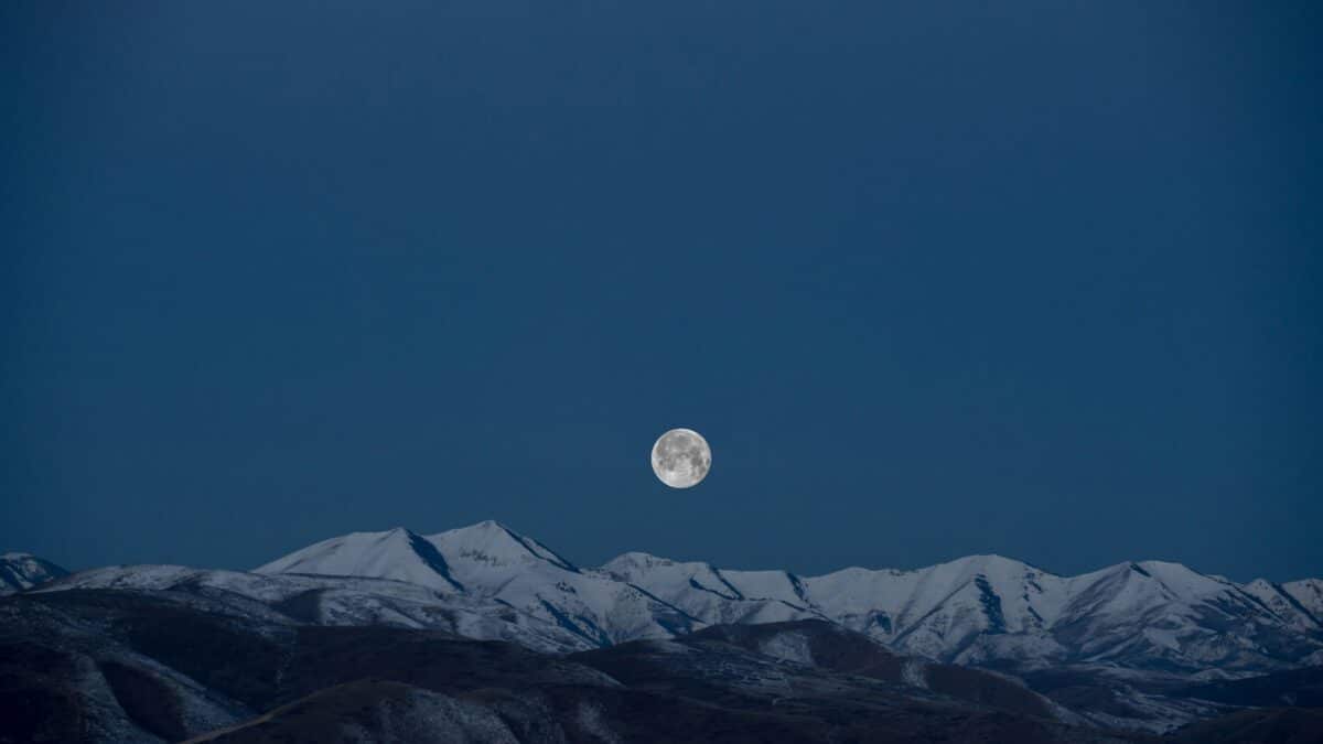 В ПНИПУ рассказали, почему началась вторая лунная гонка и как из-за ...