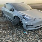 Автопилот Tesla не заметил движущийся поезд и чуть не убил водителя
