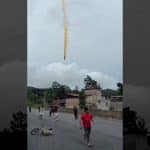 Видео: первая ступень ракеты рухнула неподалеку от жилых домов в Китае