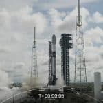 Редкая поломка: SpaceX отменила старт ракеты Falcon 9 после зажигания двигателей