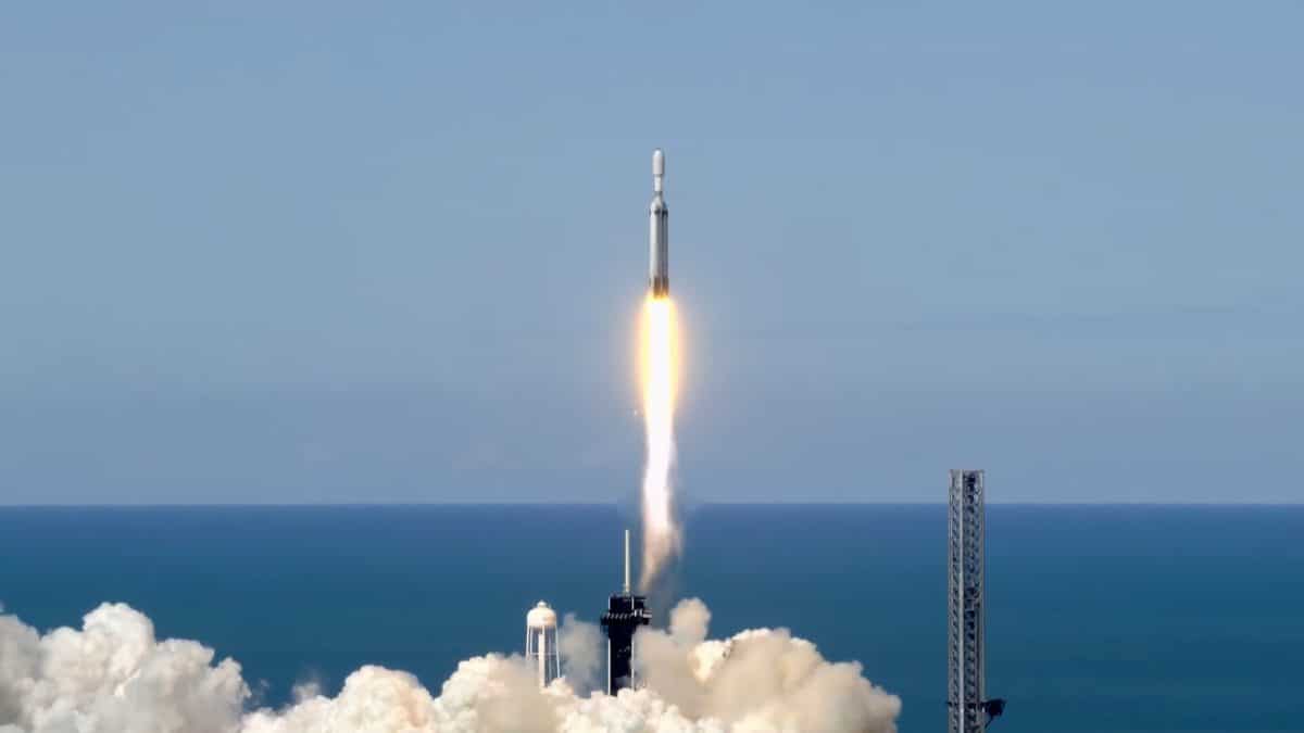 Ракета Falcon Heavy запускает метеорологический спутник GOES-U / © NASA TV