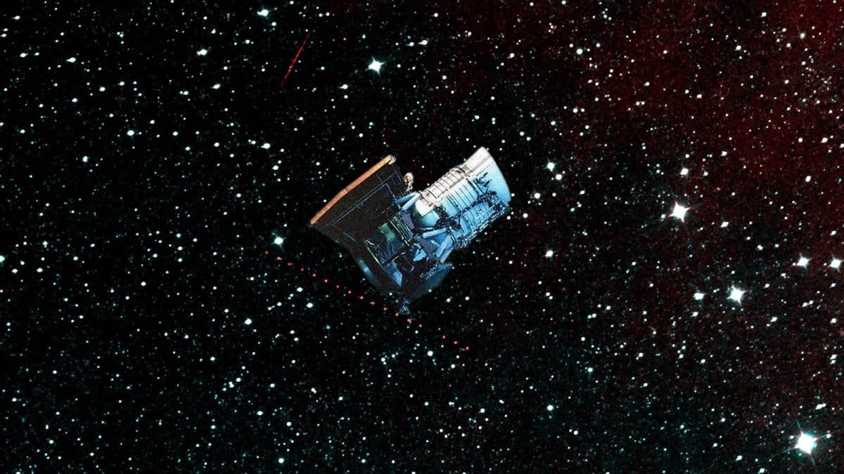изображение телескопа WISE/NEOWISE