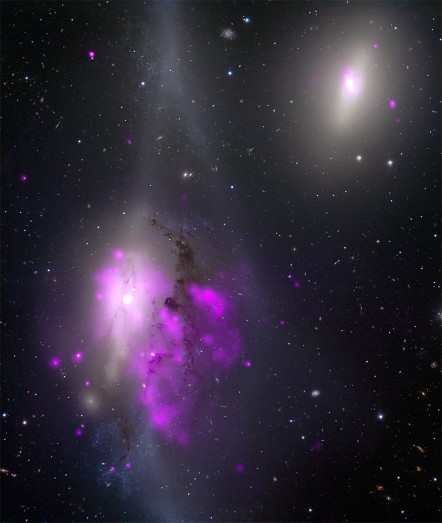   Глаза Девы — пара близких галактик NGC 4435 и NGC 4438 /  © NASA / SAO / CXC