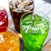 Налог на сахар в чрезмерно сладких напитках положительно повлиял на рацион