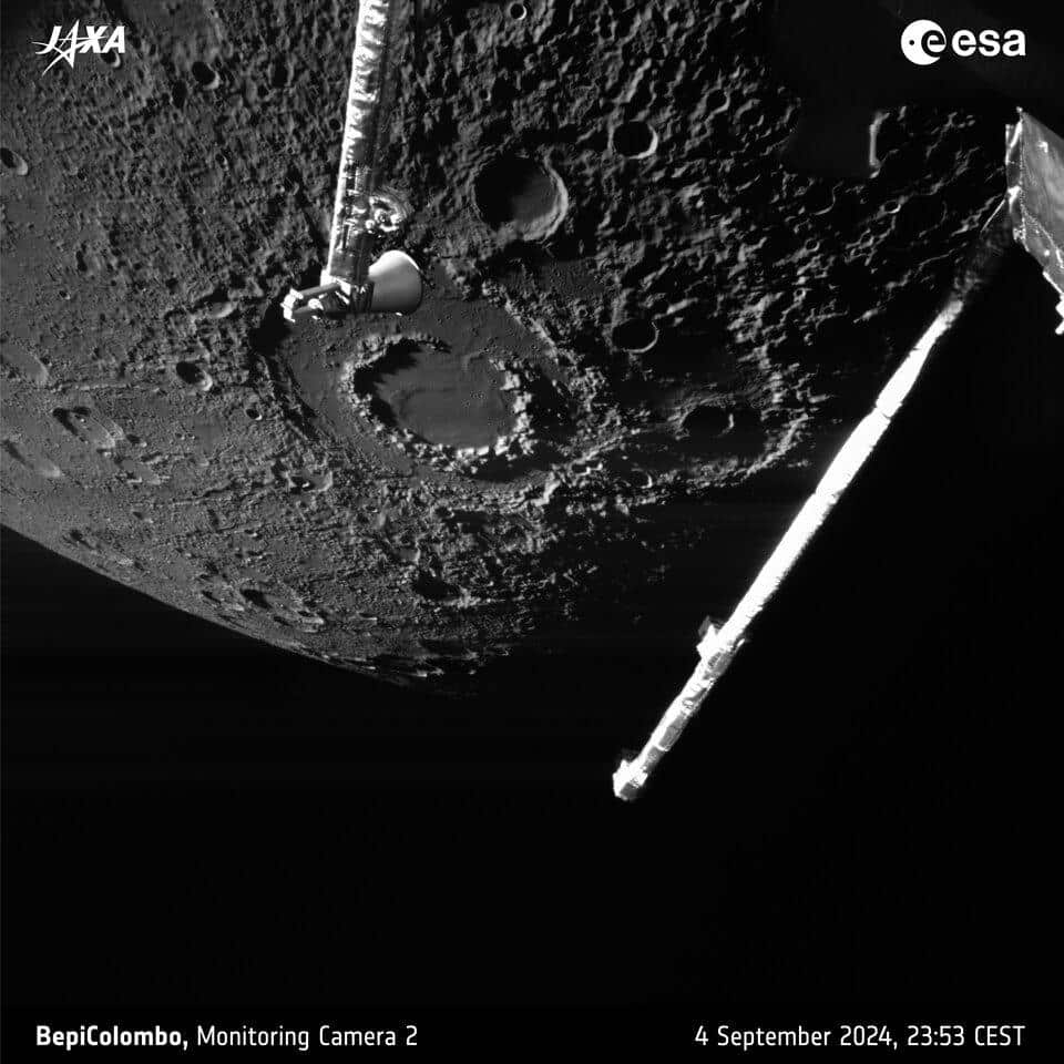 Снимок Меркурия, сделанный исследовательским зондом BepiColombo 4 сентября © ESA / BepiColombo / MTM