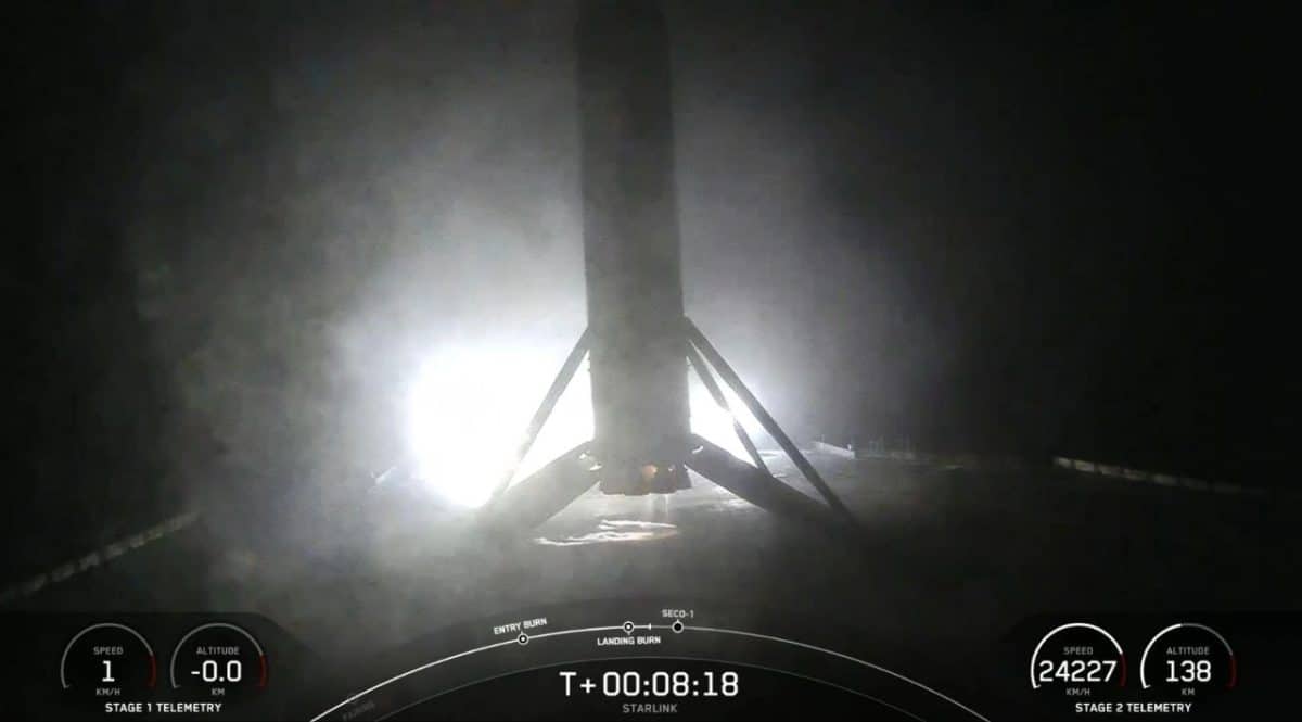 Ускоритель Falcon 9 B1067 совершил посадку на плавучую платформу ASOG / © SpaceX