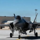 Новый «Франкенштейн»: истребитель F-35А, собранный из металлолома, принят на вооружение – иллюстрация к материалу на Naked Science