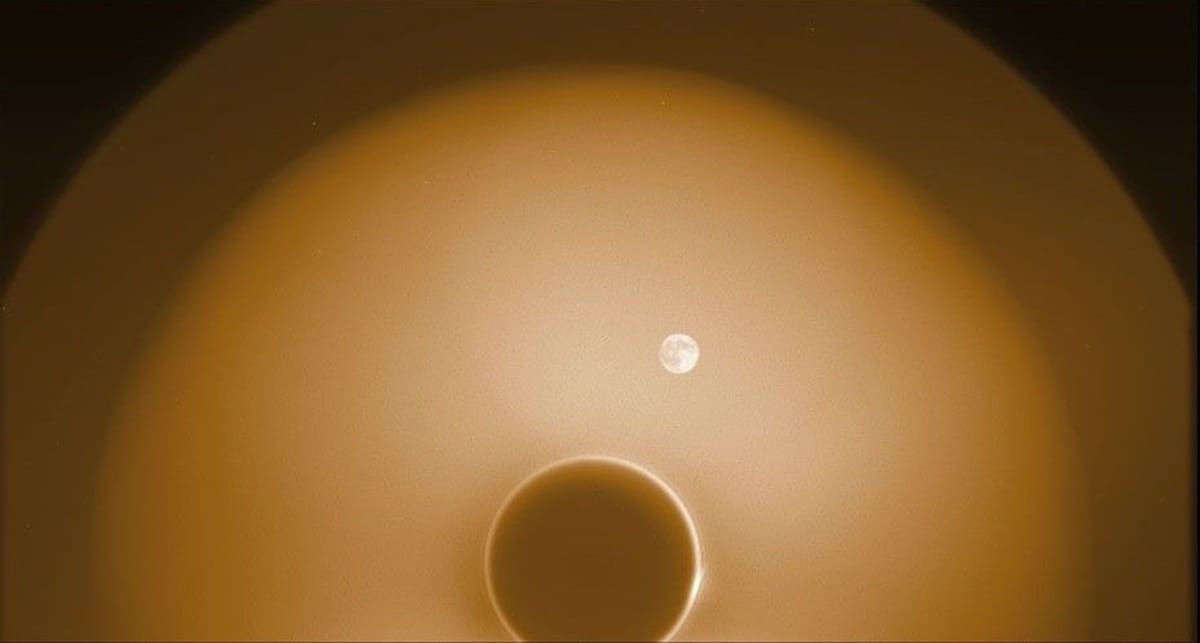 Молодая Луна / © NASA / SwRI