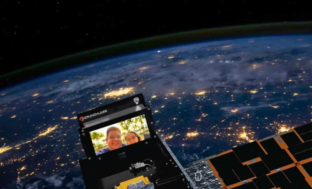 Селфи на фоне Земли / © Spaceselfie