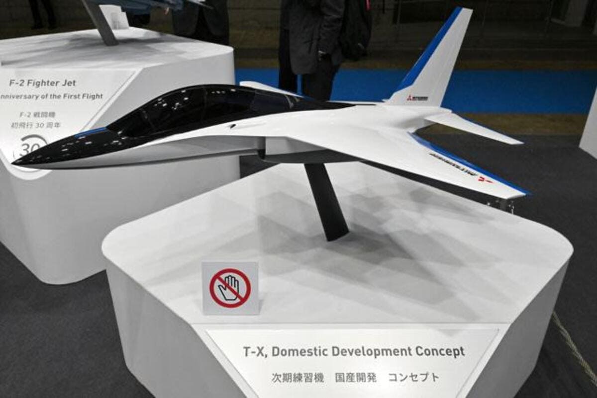 Модель учебного самолета T-X / © Aviation Wire