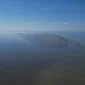 Снимок нового острова на севере Каспийского моря