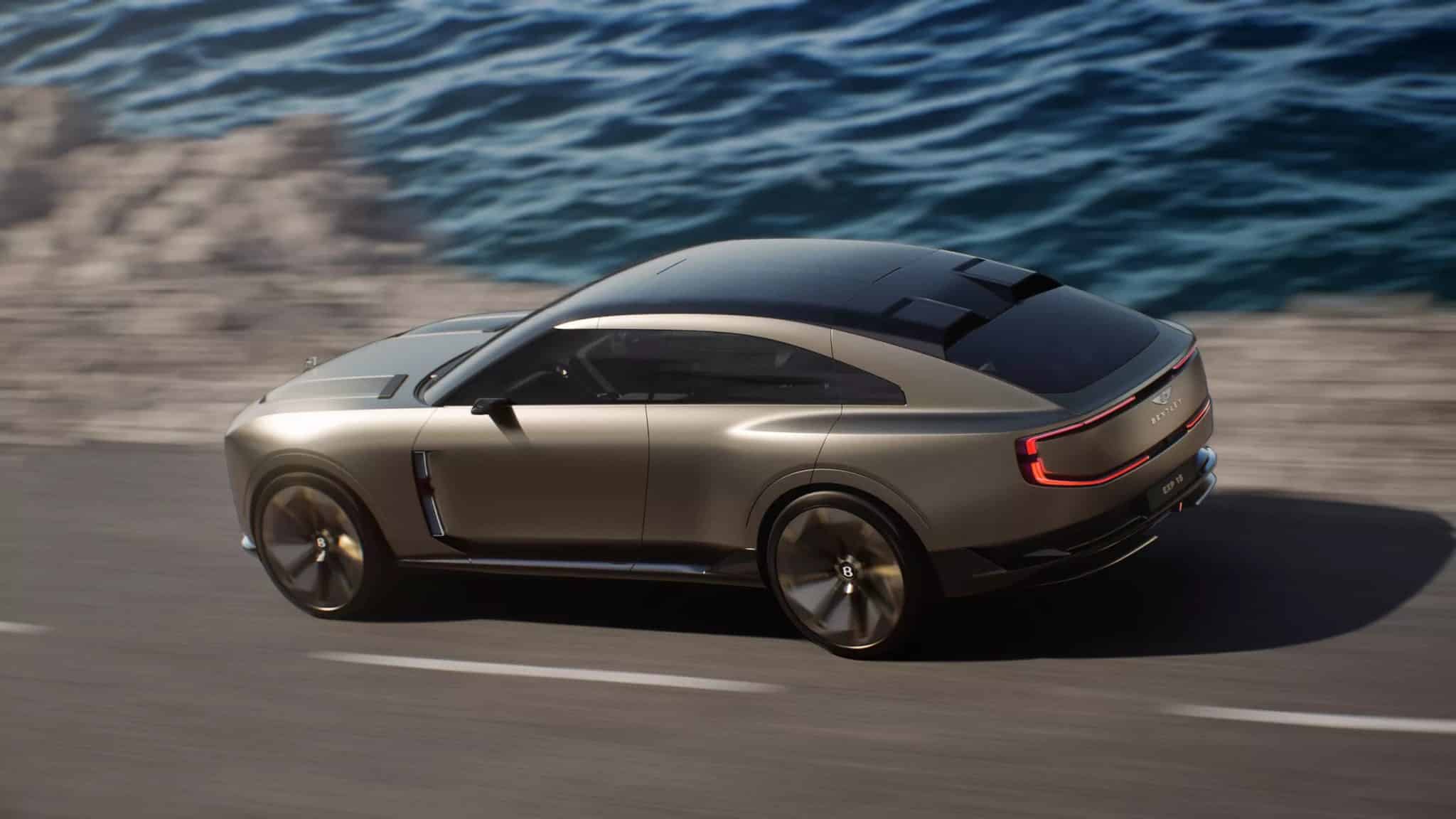 Bentley показала концепт первого электромобиля — без кресла для переднего пассажира