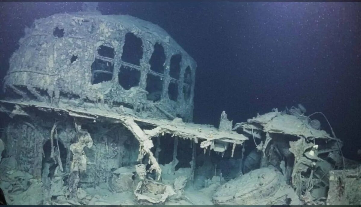 Подводный снимок японского эсминца «Тэрудзуки» / © Ocean Exploration Trust