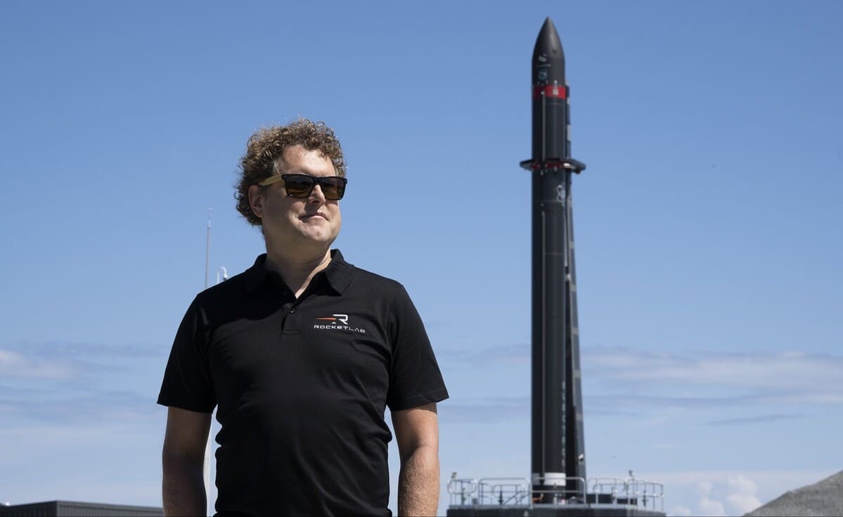 Ключевой конкурент SpaceX привлек внимание клиентов компании Маска