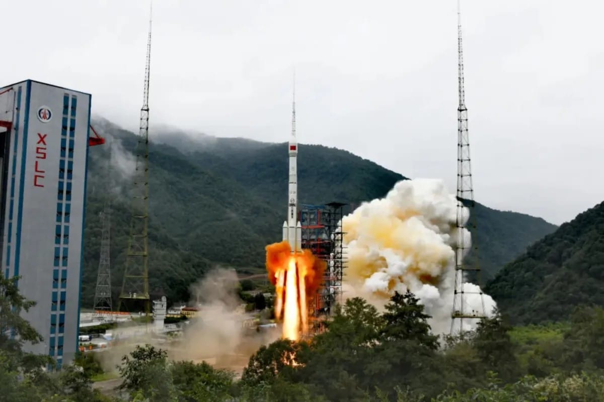 Запуск спутника Shijian-21 / © CASC