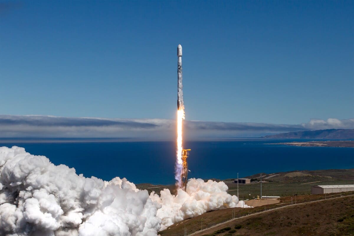 Глава «Роскосмоса» раскрыл сроки создания российского аналога Falcon 9