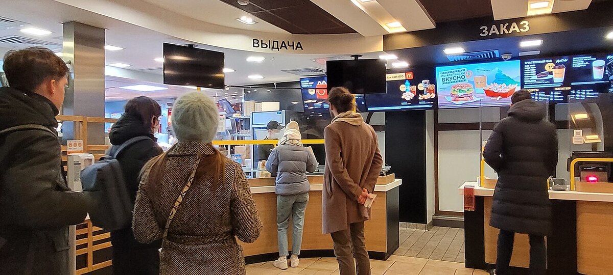 Чипсы, печенье и газировка вызвали привыкание подобно наркотикам
