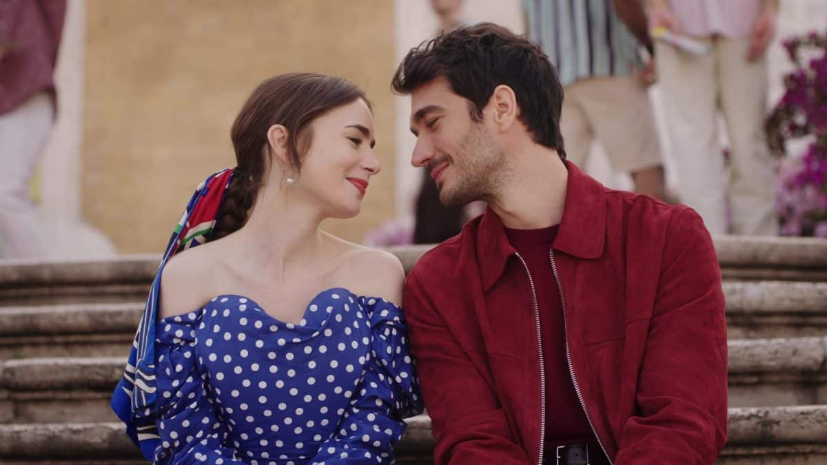 Кадр из сериала «Эмили в Париже»