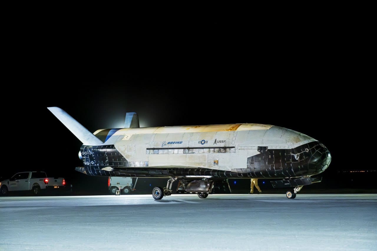 Американский секретный космоплан X-37B отправится в новый полет
